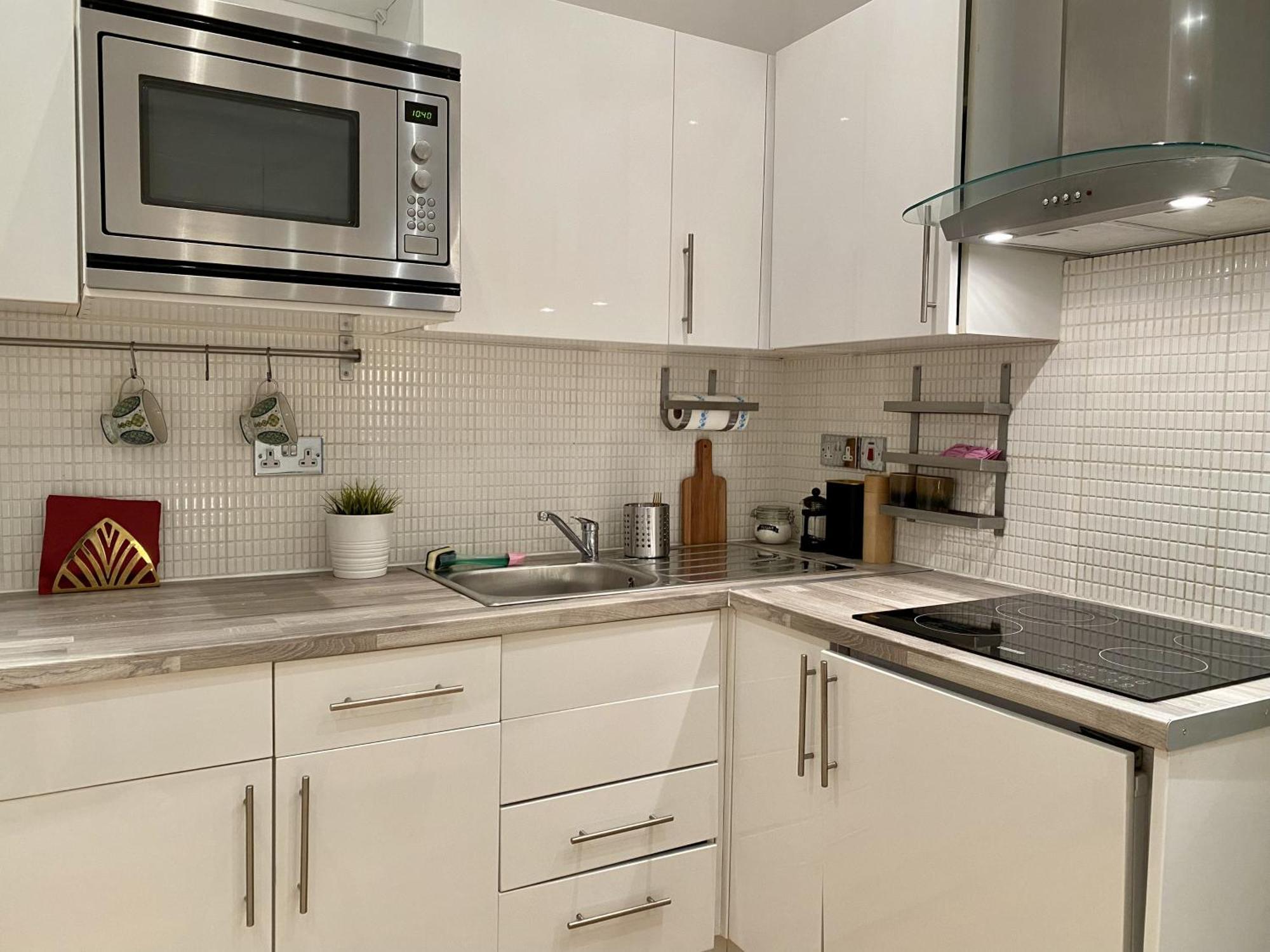 Entire Flat, Central London, Bank Payment To The Host Within 24h From The Reservation Londra